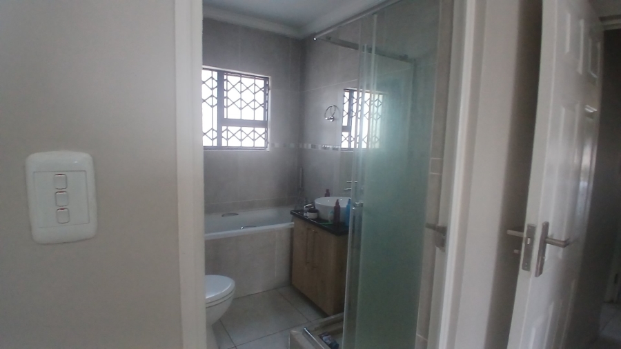 4 Bedroom Property for Sale in Heidedal Free State